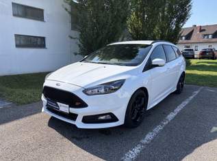 Focus Traveller 2,0 TDCi ST PowerShift, 15490 €, Auto & Fahrrad-Autos in 8435 Wagna