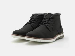 Stylishe Schuhe sportliche Schnürer Pier One schwarz Größe 42 NEU + Etikett + Originalverpackung, 39 €, Kleidung & Schmuck-Herrenkleidung in 1220 Donaustadt