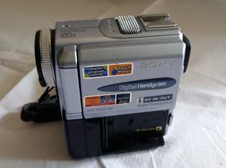 Sony Handycam DCR-PC8E PAL MiniDV Camcorder, 230 €, Marktplatz-Kameras & TV & Multimedia in 2192 Gemeinde Mistelbach