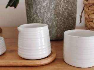 Nespresso Set: Teelicht Halter und Zuckerschale, Milchkännchen auf Holztablett