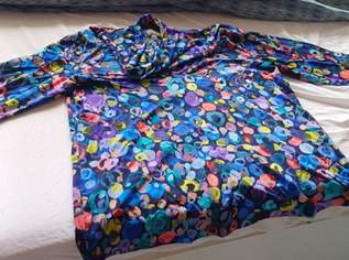 Bunter pullover oder rolli, 15 €, Kleidung & Schmuck-Damenkleidung in 6020 Innsbruck Bunter pullover oder rolli, 15 €, Kleidung & Schmuck-Damenkleidung in 6020 Innsbruck