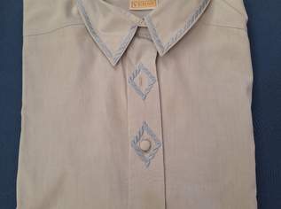 2Blusen gr 44  je 2 Euro