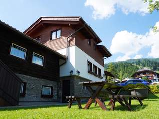Exklusives Chalet in traumhafter Ski-Umgebung, 1045000 €, Immobilien-Häuser in 9546 Sankt Oswald Exklusives Chalet in traumhafter Ski-Umgebung, 1045000 €, Immobilien-Häuser in 9546 Sankt Oswald