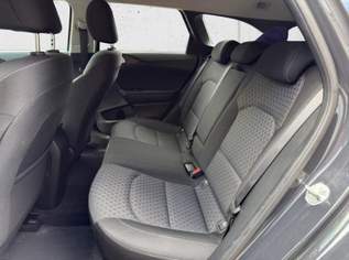 Ceed Sportswagon Silber 1.6 CRDi Mild-Hybrid ..., 18200 €, Auto & Fahrrad-Autos in 6060 Stadt Hall in Tirol