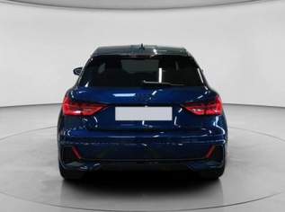 A1 Black Edition 85kW (116PS), Automatik, F..., 30313 €, Auto & Fahrrad-Autos in 6844 Gemeinde Altach