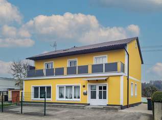 Anlageobjekt zum Top-Preis! Zwei Wohnungen: beide vermietet!, 490000 €, Immobilien-Häuser in 4663 Laakirchen Anlageobjekt zum Top-Preis! Zwei Wohnungen: beide vermietet!, 490000 €, Immobilien-Häuser in 4663 Laakirchen