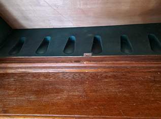 VITRINE/GEWEHRSCHRANK VITRINE/GEWEHRSCHRANK