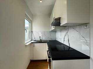 2 Zimmer Wohnung mit 2 Loggias. Neu renoviert., 1290 €, Immobilien-Wohnungen in Tirol 2 Zimmer Wohnung mit 2 Loggias. Neu renoviert., 1290 €, Immobilien-Wohnungen in Tirol