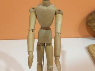 Maneqin Figur aus Holz Maneqin Figur aus Holz