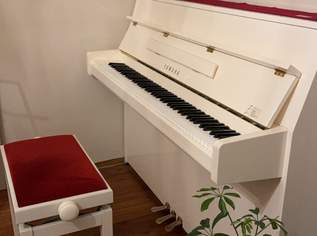 Yamaha Pianino B1 (weiß) inkl. Hocker
