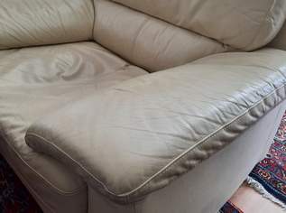Verschenke defekten Ledersessel cremefarbig, 0 €, Haus, Bau, Garten-Möbel & Sanitär in 1030 Landstraße Verschenke defekten Ledersessel cremefarbig, 0 €, Haus, Bau, Garten-Möbel & Sanitär in 1030 Landstraße