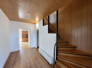Wohnen auf zwei Ebenen – sonnige 4-Zimmer-Wohnung mit Gartenblick mitten in Innsbruck, 450000 €, Immobilien-Wohnungen in Tirol