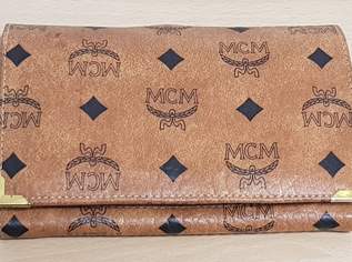 Damen Geldbörse von MCM, viele Fächer, siehe Abbildungen, 49 €, Kleidung & Schmuck-Accessoires, Uhren, Schmuck in 6943 Gemeinde Riefensberg