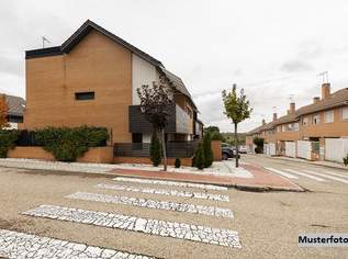 Renovierungs-/Sanierungsprojekt: Stark vernachlässigtes EFH-Reihenhausanteil wartet auf neues Leben, 215000 €, Immobilien-Gewerbeobjekte in 8530 Blumau Renovierungs-/Sanierungsprojekt: Stark vernachlässigtes EFH-Reihenhausanteil wartet auf neues Leben, 215000 €, Immobilien-Gewerbeobjekte in 8530 Blumau