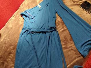 Vera moda Kleid neu One Shoulder, 9.99 €, Kleidung & Schmuck-Damenkleidung in 1210 Floridsdorf