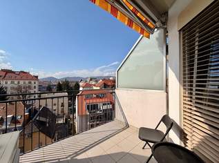 Ca. 7,8 % Rendite p.a. - Airbnb Dachgeschosswohnung mit rd. 106 m², Einnahmen bis zu 40.000 Euro!, 498000 €, Immobilien-Wohnungen in 8010 