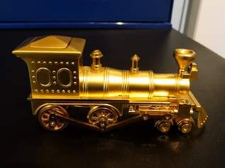 Tischfeuerzeug als Lokomotive