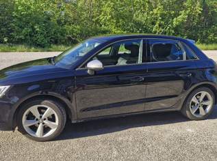 Audi A1, 9990 €, Auto & Fahrrad-Autos in 2602 Gemeinde Blumau-Neurißhof Audi A1, 9990 €, Auto & Fahrrad-Autos in 2602 Gemeinde Blumau-Neurißhof