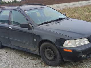 VOLVO V40 1,9 D Comfort TD, 300 €, Auto & Fahrrad-Teile & Zubehör in 7121 Weiden am See