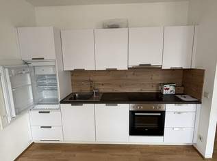 Charmante 2-Zimmer-Wohnung in bester Lage am Hauptplatz Traun, 867.76 €, Immobilien-Wohnungen in 4050 Traun Charmante 2-Zimmer-Wohnung in bester Lage am Hauptplatz Traun, 867.76 €, Immobilien-Wohnungen in 4050 Traun