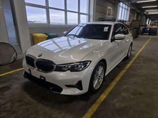 320 i Aut.** SportLine ** LEDER * LED * NAVI *, 24900 €, Auto & Fahrrad-Autos in 4693 Desselbrunn 320 i Aut.** SportLine ** LEDER * LED * NAVI *, 24900 €, Auto & Fahrrad-Autos in 4693 Desselbrunn