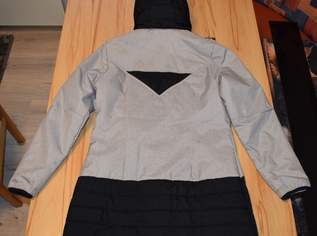 Damen Übergangsjacke hellgrau Marke TORSTAI Größe 40 Damen Übergangsjacke hellgrau Marke TORSTAI Größe 40