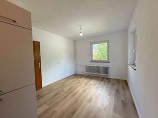 Wohnen im Grünen: Modernisierte Wohnung mit Balkon und neuer Einbauküche, 452 €, Immobilien-Wohnungen in 8960 Niederöblarn Wohnen im Grünen: Modernisierte Wohnung mit Balkon und neuer Einbauküche, 452 €, Immobilien-Wohnungen in 8960 Niederöblarn