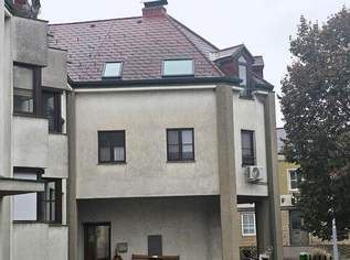 Zentral gelegene Dachgeschosswohnung neu adaptiert, 249000 €, Immobilien-Wohnungen in 2291 Gemeinde Lassee