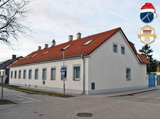 Kleines Zinshaus mit 4 Wohnungen mitten in Wiener Neustadt!, 599000 €, Immobilien-Gewerbeobjekte in Niederösterreich Kleines Zinshaus mit 4 Wohnungen mitten in Wiener Neustadt!, 599000 €, Immobilien-Gewerbeobjekte in Niederösterreich