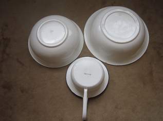 Konvolut ( 3 Stück) Vintage - alte Email Schüsseln,Nachttopf Konvolut ( 3 Stück) Vintage - alte Email Schüsseln,Nachttopf