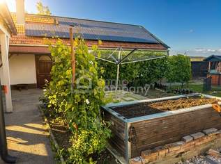 VIEL PLATZ FÜR IHRE WOHNTRÄUME - Familienparadies zum Gestalten und Geniessen, 249000 €, Immobilien-Häuser in 2732 Würflach