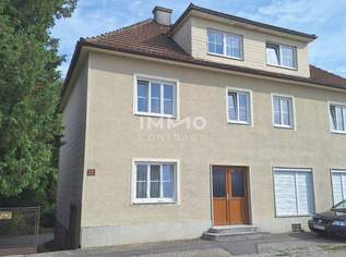 Geräumiges Mehrfamilienhaus mit großem Garten, sowie ehemaligen kleinen Geschäftslokal neben Bahnhof, 395000 €, Immobilien-Häuser in 3380 Gemeinde Pöchlarn