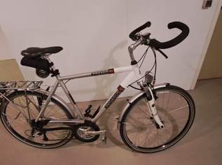 Trekkingbike , 230 €, Auto & Fahrrad-Fahrräder in 5161 Elixhausen