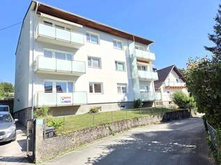 148 m² Eigengarten hat diese Erdgeschoss-3-Raum-Wohnung mit Balkon an der Stadtgrenze zu Steyr, 169000 €, Immobilien-Wohnungen in 4400 Sankt Ulrich bei Steyr