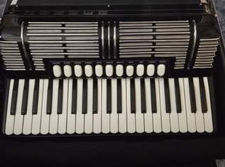 Hohner Morino IV N, 3200 €, Marktplatz-Musik & Musikinstrumente in 2351 Gemeinde Wiener Neudorf Hohner Morino IV N, 3200 €, Marktplatz-Musik & Musikinstrumente in 2351 Gemeinde Wiener Neudorf