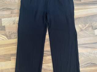 Schwarze Stoffhose, 8 €, Kleidung & Schmuck-Damenkleidung in 2020 Gemeinde Grabern