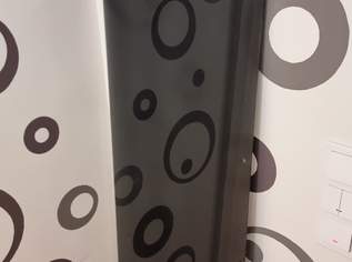 Ikea Malm Glasplatte grau / schwarz 160x48 cm, 20 €, Haus, Bau, Garten-Möbel & Sanitär in 1120 Meidling