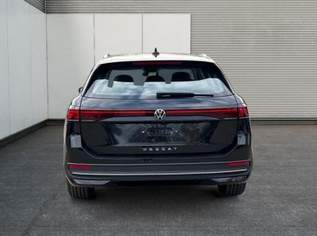 Passat Variant Business DSG+AHK+MASSAGE+NAVI+..., 45755 €, Auto & Fahrrad-Autos in 6844 Gemeinde Altach