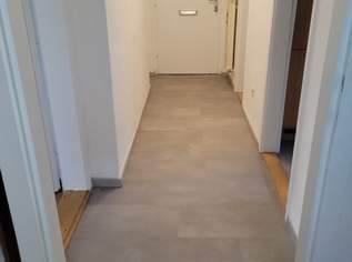 Helle, unmöblierte 71 m² Wohnung in Eisenstadt nahe Bahnhof Helle, unmöblierte 71 m² Wohnung in Eisenstadt nahe Bahnhof