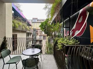 Modern revitalisiertes Altbaujuwel mit Balkon und Grünblick, 2600 €, Immobilien-Wohnungen in 1070 Neubau