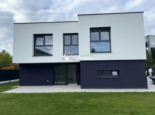 Neues Einfamilienhaus in Strasshof: Modern, geräumig mit Garten und Terrasse!, 619000 €, Immobilien-Häuser in 2231 Strasshof an der Nordbahn