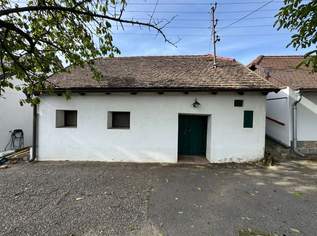 Charmantes Presshaus mit gemauerter Kellerröhre in idyllischer Weinviertler Lage, 39000 €, Immobilien-Häuser in 2061 Untermarkersdorf