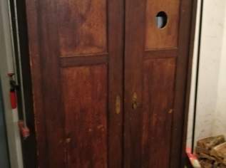 Alter Massivholzkasten, 200 €, Marktplatz-Antiquitäten, Sammlerobjekte & Kunst in 3324 Euratsfeld Alter Massivholzkasten, 200 €, Marktplatz-Antiquitäten, Sammlerobjekte & Kunst in 3324 Euratsfeld