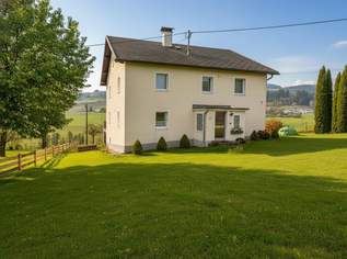 Großzügiges Einfamilienhaus mit Platz für zwei Wohneinheiten und gepflegtem Garten, 265000 €, Immobilien-Häuser in 4153 Peilstein im Mühlviertel