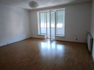 lichtdurchflutete 2 Zimmer-Wohnung 