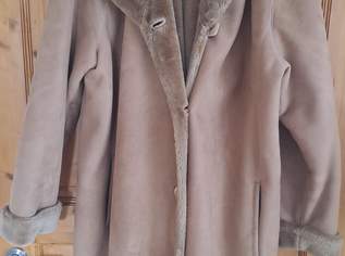 Mantel-Raulederoptik, 50 €, Kleidung & Schmuck-Damenkleidung in 2111 Obergänserndorf Mantel-Raulederoptik, 50 €, Kleidung & Schmuck-Damenkleidung in 2111 Obergänserndorf