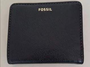 Leder Geldbörse Fossil , 40 €, Marktplatz-Beauty, Gesundheit & Wellness in 2435 Gemeinde Ebergassing Leder Geldbörse Fossil , 40 €, Marktplatz-Beauty, Gesundheit & Wellness in 2435 Gemeinde Ebergassing