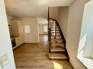 Neuer Eigentümer schafft neues Wohngefühl: Großzügige Maisonette-Wohnung mit 2 Schlafzimmern, 641.7 €, Immobilien-Wohnungen in 8480 Mureck