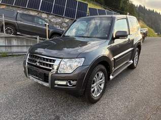 Pajero 3.2 DI-D Intense 3t. Aut. Model 2017, 37990 €, Auto & Fahrrad-Autos in 5660 Taxenbach