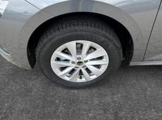 Kamiq Selection DSG+ACC+SHZ+RFK+PDC+KESSY+SUN..., 30069 €, Auto & Fahrrad-Autos in 6844 Gemeinde Altach